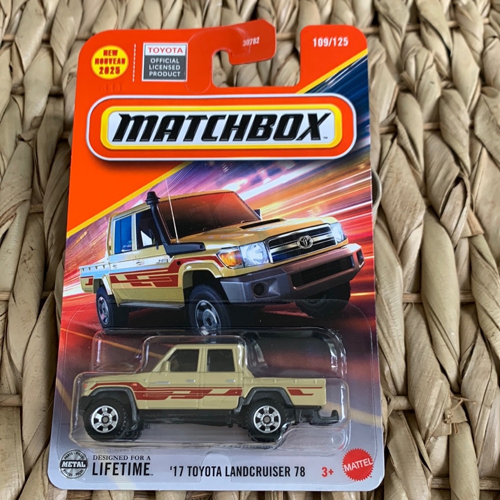 2017 Toyota LandCruiser Truck 78 Official Product Land Cruiser Matchbox NEW 2025